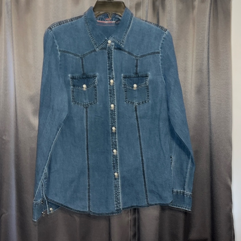 IZOD Collared Button Down Shirt.
